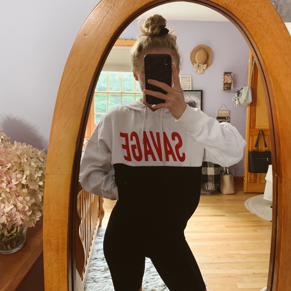 Sweatshirt